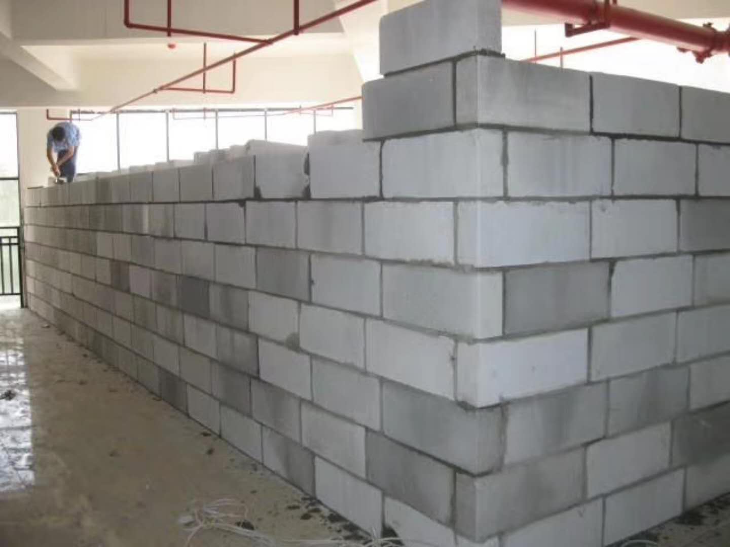 娄烦蒸压加气混凝土砌块承重墙静力和抗震性能的研究